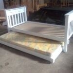 Vin Under Bed On Castors
