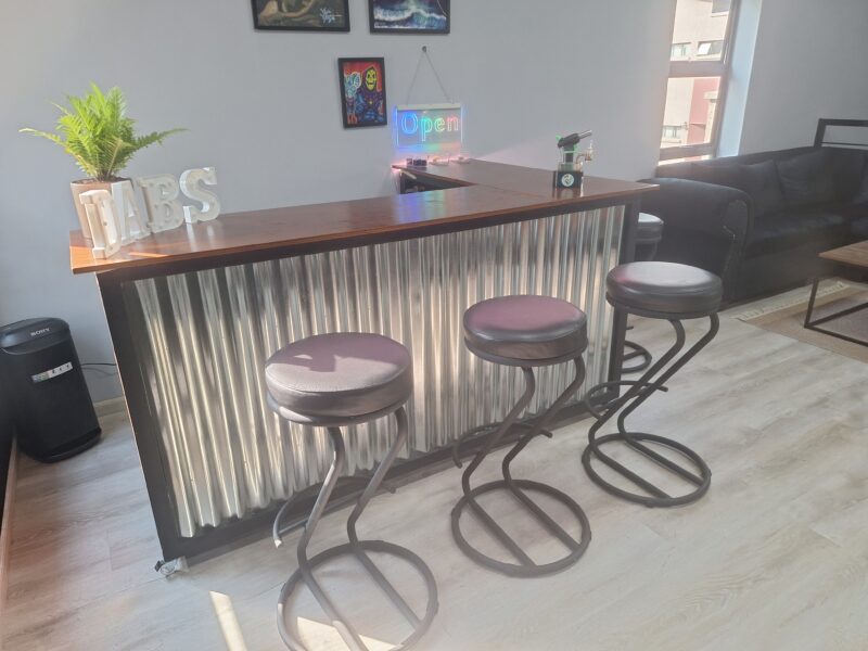 L Shape Metal & Wood Bar